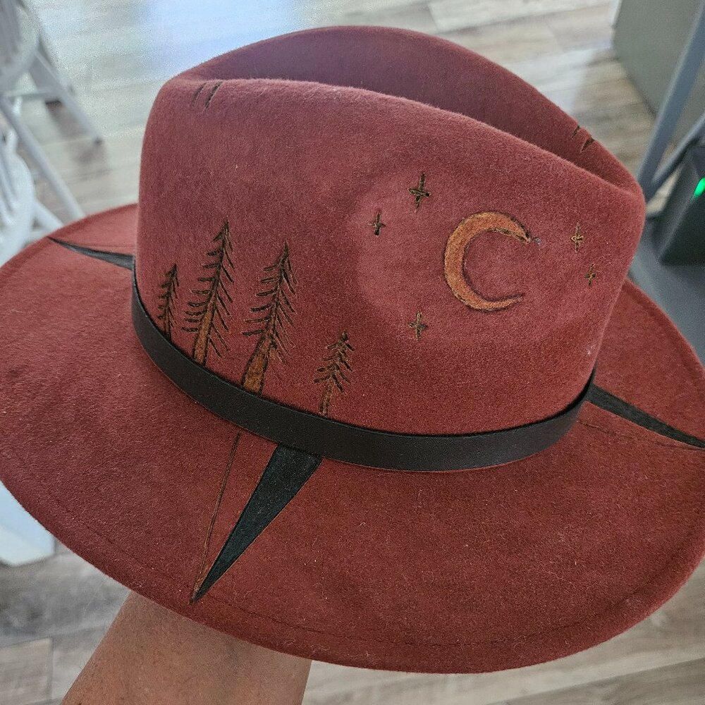 Wool custom designed hat - Picture 5 of 5